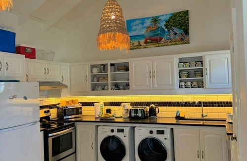 Porters Villa | Pool fronted Luxury re furbished Villa with Fairmont beach club access card.