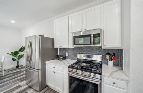 Wetmore Villa | Pool, Games & BBQ Luxury Texas Home 4 bedroom