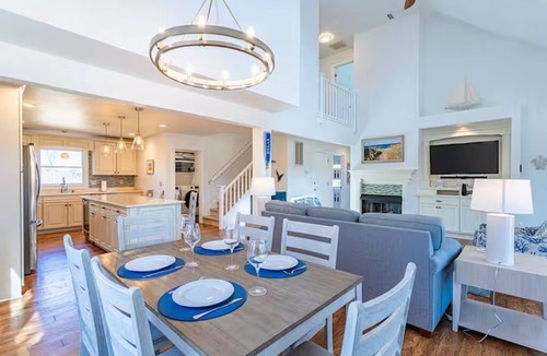 Sea Scape House | Pool + Golf Retreat | Family Escape Near Beach