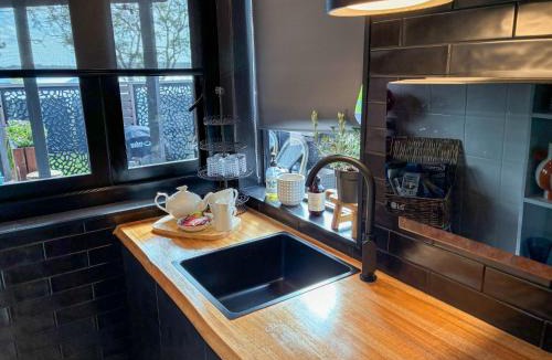 Carey Bay Apartment | Pool Heated Lake Views 1BR Apartment