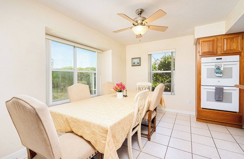 Calulantic House | Pool Home Directly Across from Ocean-Fire Pit-Sunnyside Up