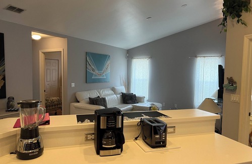 Eisenhower House | Pool Home- relaxing - family friendly - pet friendly.