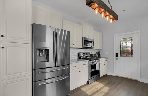 Lincolnville House | Pool, Hot Tub, Walk to Ice Plant, Smart TVs, BBQ