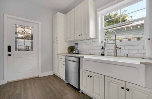 Lincolnville House | Pool, Hot Tub, Walk to Ice Plant, Smart TVs, BBQ