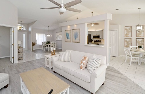 Rockledge House | Pool house minutes from award winning Golf Course and Zoo!