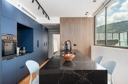 Haifa Apartment | Pool & Jacuzzi Seaview Penthouse