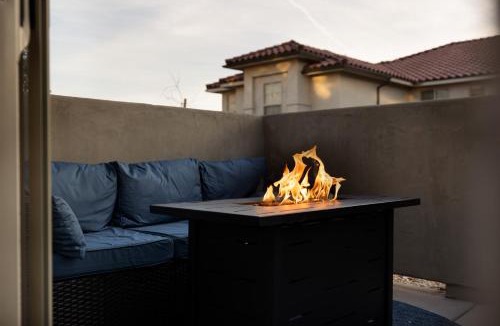 Washington House | Pool, lazy river, pickle ball, sleeps 14, fire pit