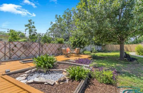 Jefferson House | Pool Mins to Downtown & Alamo - Huisache Retreat