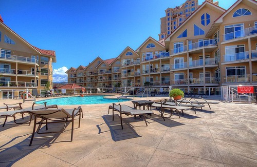 North End Condo | Pool & Mountain Views with mid morning to late afternoon sunshine
