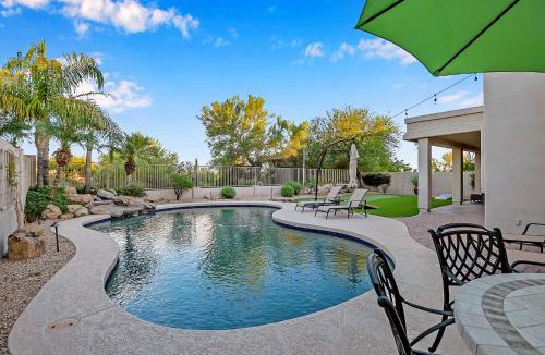 Tatum Ridge House | Pool, Putting Green, Arcade, Cornhole, Great Location at Phoenix Desert Ridge Retreat!