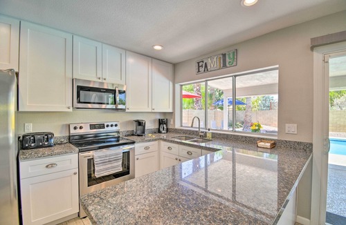 La Paz At Desert Springs Cottage | Pool & Putting Green: Scottsdale Family Escape