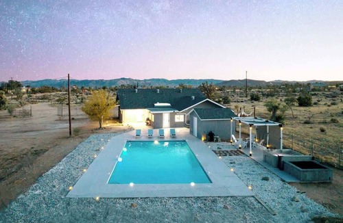 Yucca Valley Villa | Pool, Sauna, Spa, 5 Acre, 5 Bedroom - Desert Oasis