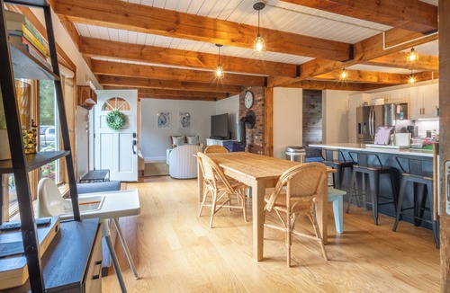 Mashpee House | Pool & Screened Deck! Home 2 Mi to Mashpee Commons