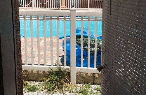 Sunset Beach Cottage | Pool Side Cottage – #10