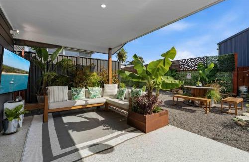 Sanctuary Point House | Pool Side Point Oasis by Book Jervis Bay - Plunge Pool