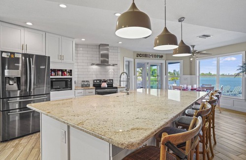 Cape Coral House | Pool, Spa, Sunsets, Kayaks, Bikes, Fishing gear