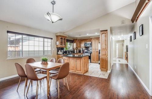 Newark House | POOL. Spacious 4BR/2B. SF Bay Area