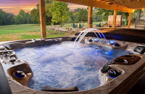Bardstown House | POOL~Speakeasy~3mi2Bardstown~Hot Tub~Sauna~GameRm