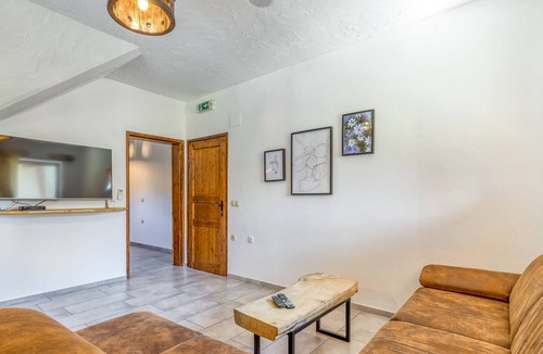 Smarje pri Jelsah Apartment | Pool Suite Black Cumin, Podplat, Slovenia
