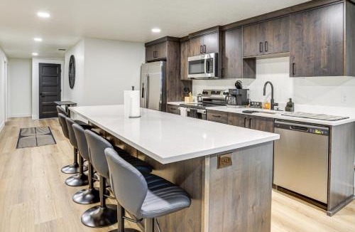 North Ogden Apartment | Pool Table & Putting Green! Scenic Ogden Escape