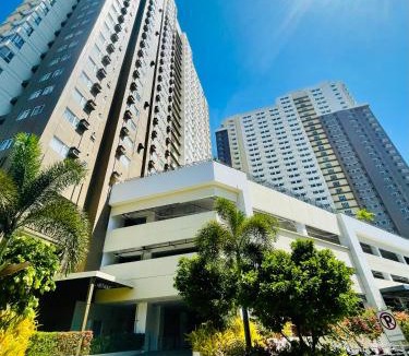 Barangay 29 Apartment | Pool View Cozy 1-Bedroom Unit Avida Aspira Tower 2