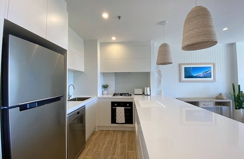 Cronulla Apartment | Pool View, Lift Access 509, Opposite North Cronulla Beach