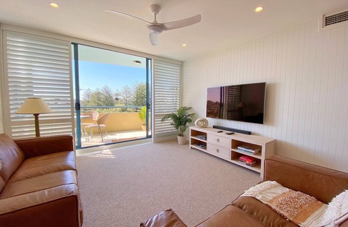 Cronulla Apartment | Pool View, Lift Access 509, Opposite North Cronulla Beach