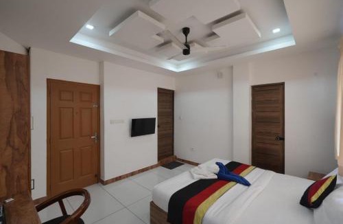Kaloor Bed & Breakfast | Pool View Resort