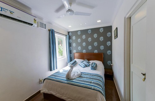 Saunta Vaddo Apartment | Pool View Studio Apartment in Candolim Beach Resort