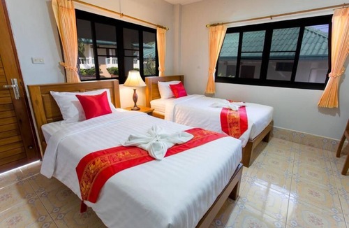 Maret Resort | Pool view twin room A