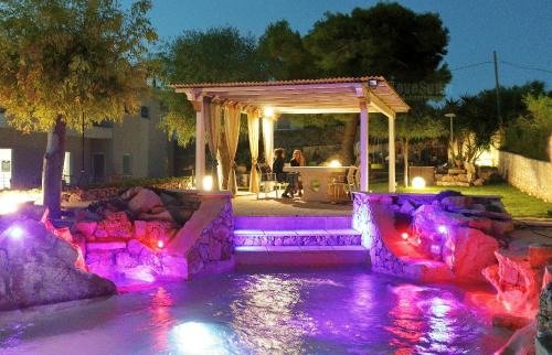Torre Vado House | Pool Villa Controvento by LoveSud