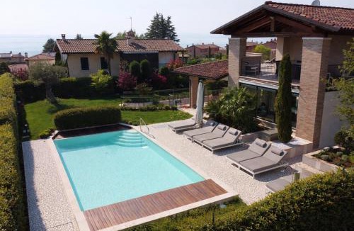 Montioni Villa | Pool Villa Lazise