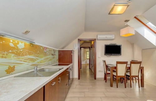 Pisece Apartment | Pool Villa Silva Marija - App 307, Pišece, Slovenia
