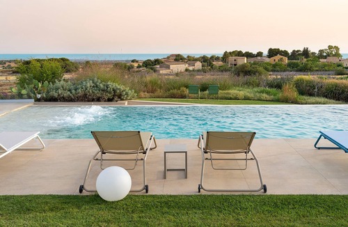 Casa Papa Villa | Pool villa with wellness area in Modica, SIcily