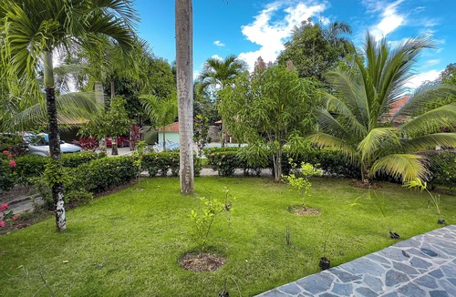 Las Terrenas Villa | Pool Villas for Groups up to 18 Persons