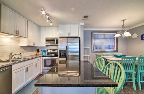 Port Aransas House | Pool w/Spa! Beachfront Condo in Port Aransas