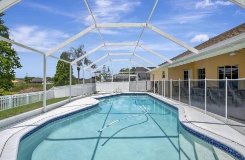 Boyette Springs House | Pool Waterfront Lake 12 PPL Gorgeous