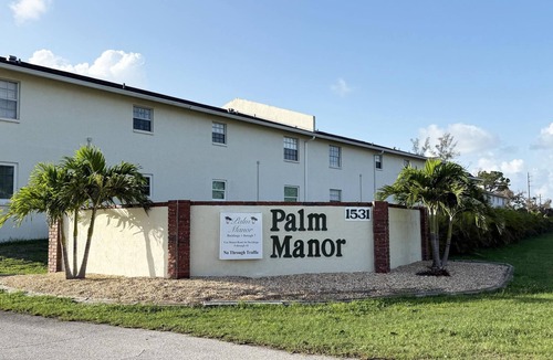 Englewood South Apartment | Poolside 2BR – Boca to Manasota in Minutes