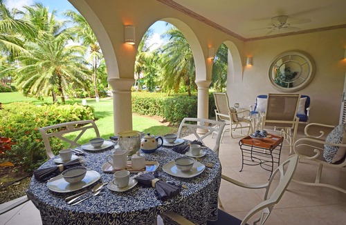 Mount Standfast Apartment | Poolside apartment (2 bed) in exclusive Sugar Hill Resort