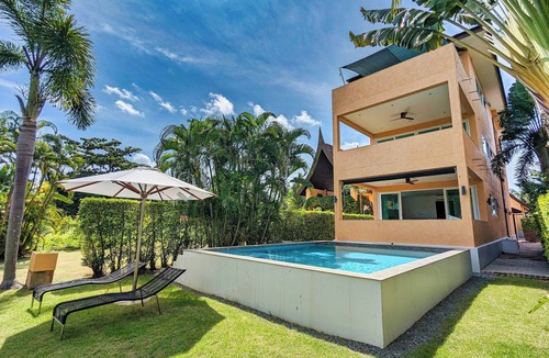 Klong Son Apartment | Poolside Apartments and Rooms