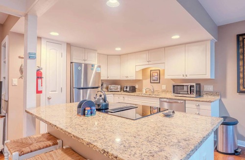 Shipyard Plantation Apartment | Poolside Beachwalk Escape Walk to Shipyard Beach