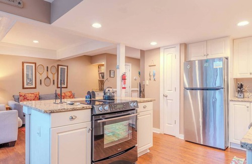 Shipyard Plantation Apartment | Poolside Beachwalk Escape Walk to Shipyard Beach