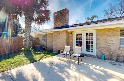 Pass Christian House | Poolside Bliss! Christian Pass Family Home w/Yard