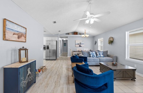 Panama City Beach House | Poolside Cabana by Book That Condo