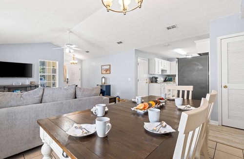 Panama City Beach House | Poolside Cabana by Book That Condo
