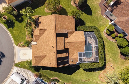 Lynnhaven House | Poolside Chic Escape - 2/2 + Workspace, Pool House in The Village of Lynnhaven