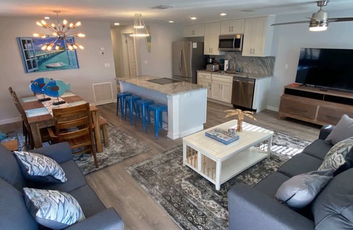 South Bradenton Condo | Poolside Condo · Waterslide & Games · Sleeps 6