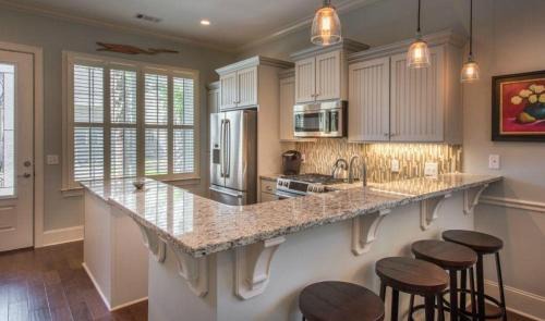 Jekyll Island House | Poolside Cottage 32