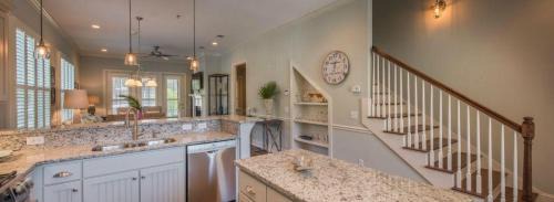 Jekyll Island House | Poolside Cottage 32