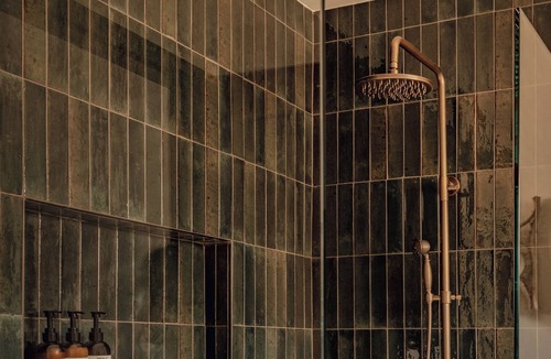 Uptown Design District Hotel | Poolside King Suite Escape